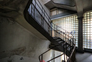Glasbausteinwand im Treppenhaus des ehemaligen Polizeiprsidiums