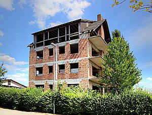 nie vollendeter Rohbau in Eschborn