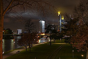 angestrahlter Eurotower