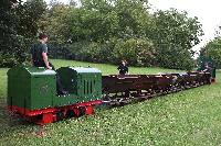 Feldbahn mit Loren im Rebstockpark