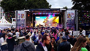 Schlager mit Vincent Gross auf der Frankfurter Musikbhne