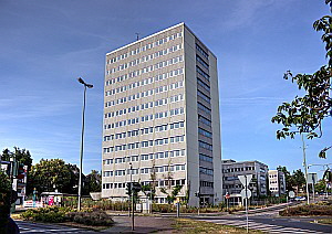 Leer stehendes Hochhaus in Frankfurt Praunheim