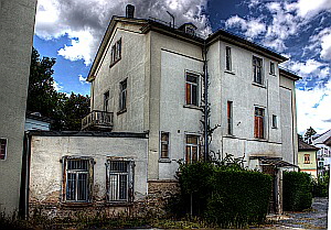 Lost Place Bad Soden: Leerstehende Stadtvilla im Zentrum der Kurstadt